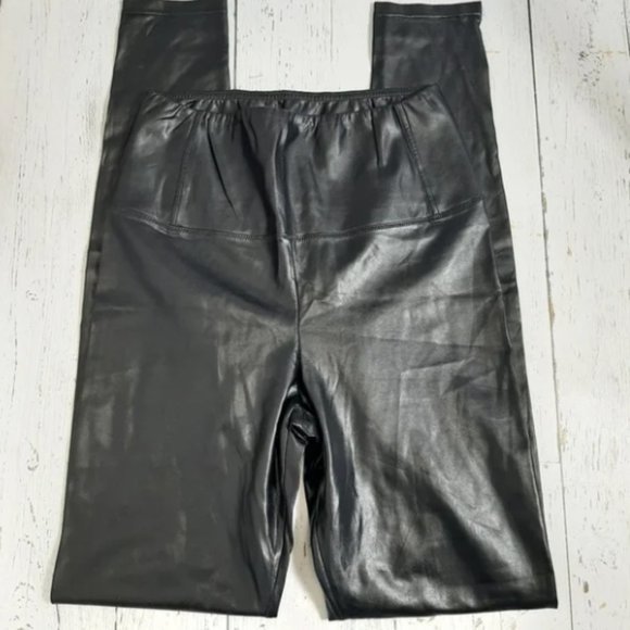 Aritzia Wilfred Free Daria Vegan Faux Leather Leggings Pants Size Medium Black​ - Picture 4 of 5